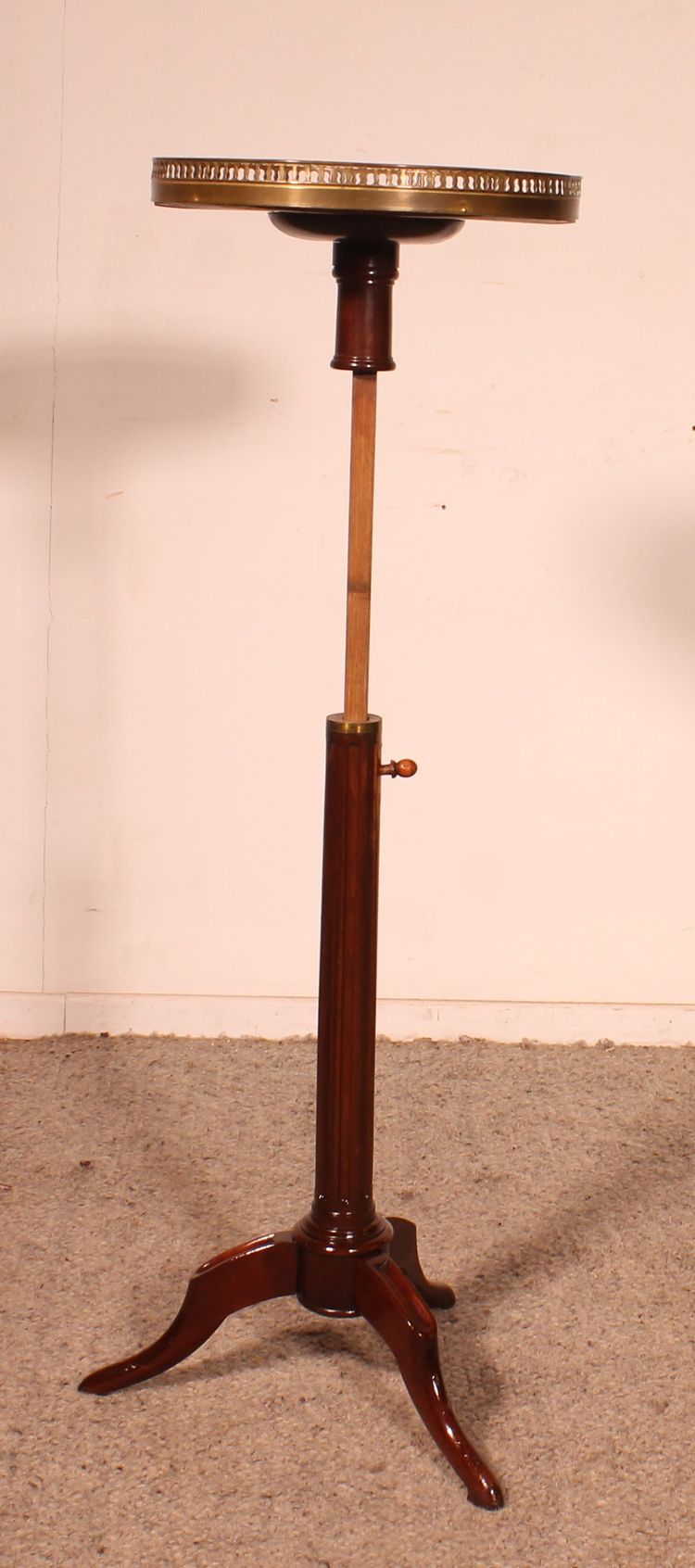 Tripod Table In Mahogany With Mechanism - 19th Century