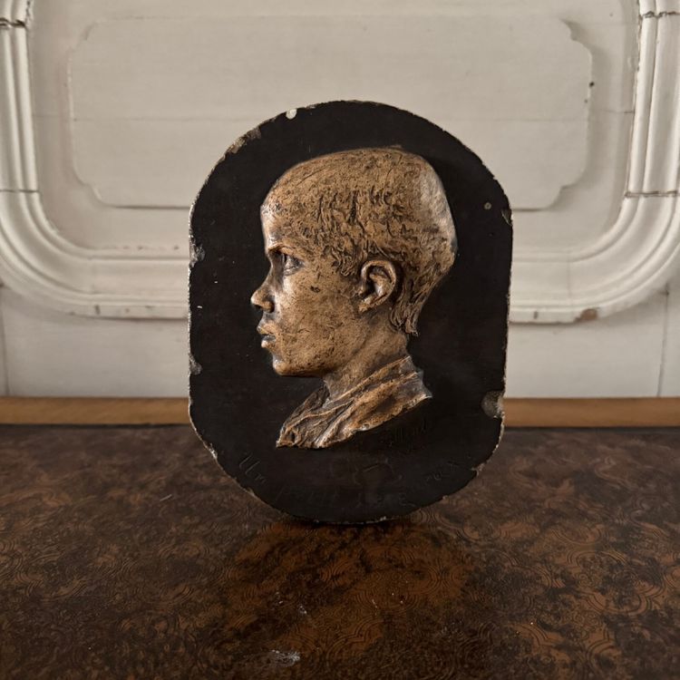 Calco in gesso di Charles Filleul, profilo di un bambino, un piccolo Teigneux