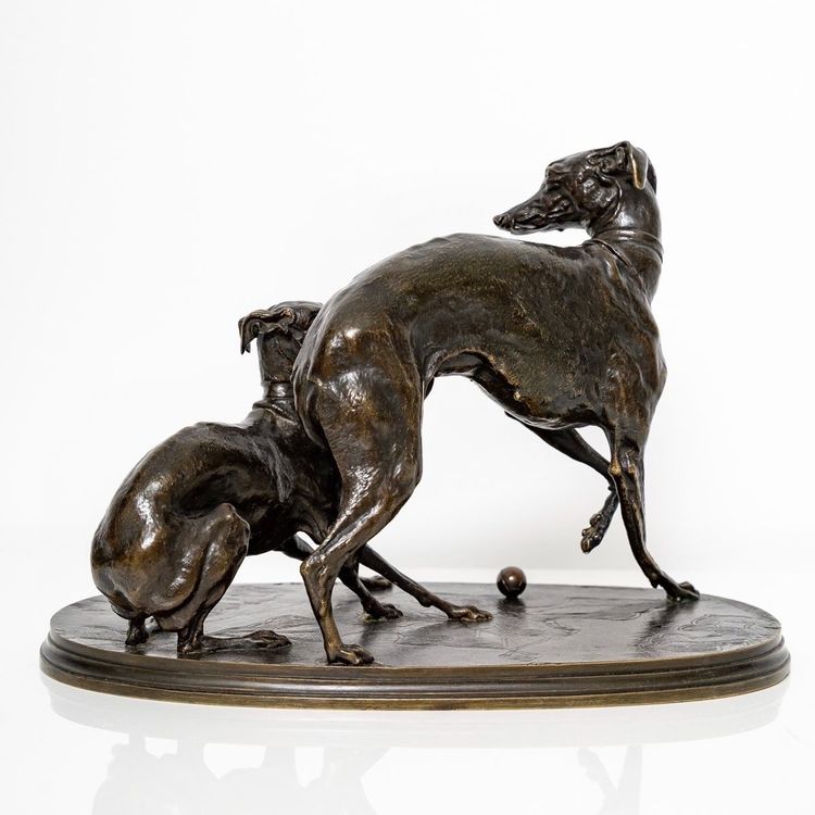Gruppo in bronzo "Due levrieri che giocano a bocce", Pierre-Jules Mêne (1810-1879)