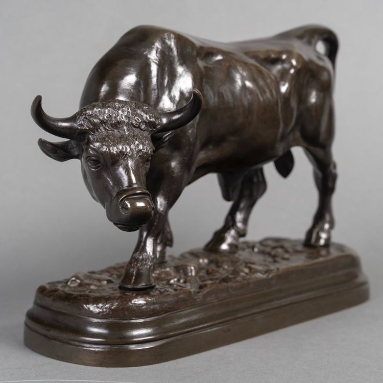 Scultura - Toro in piedi di Louis Vidal (1831-1892) - Bronzo