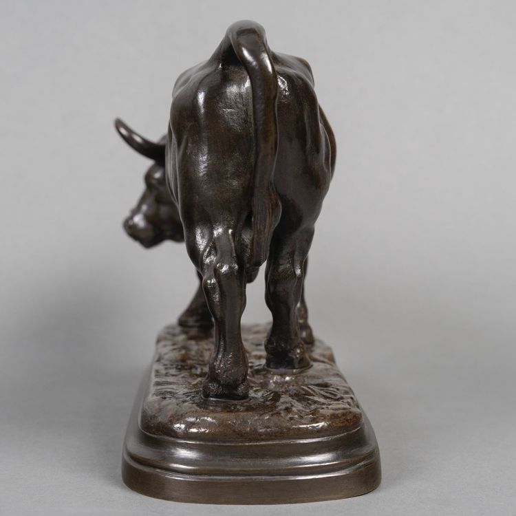 Scultura - Toro in piedi di Louis Vidal (1831-1892) - Bronzo