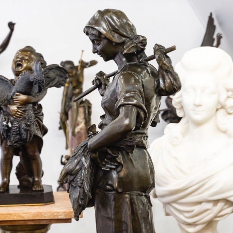 Sculpture - La Glaneuse , Eugène - Antoine François Aizelin (1821-1902) - Bronze