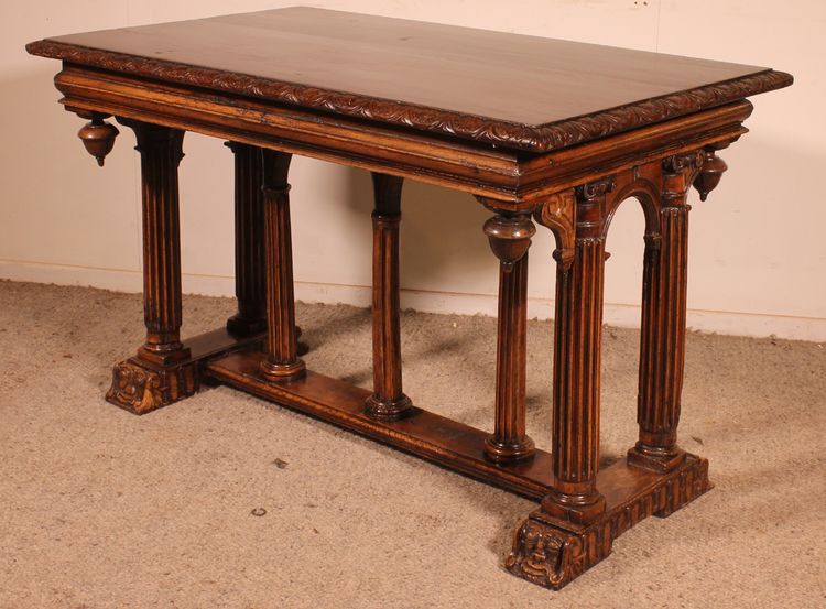 table d'époque renaissance en noyer- 16° siècle