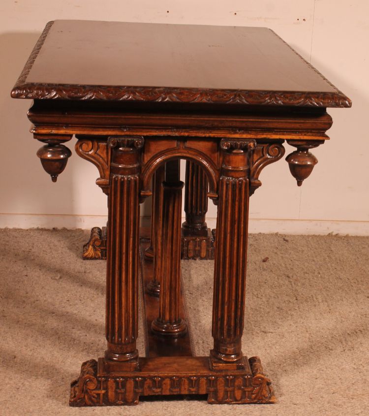 table d'époque renaissance en noyer- 16° siècle