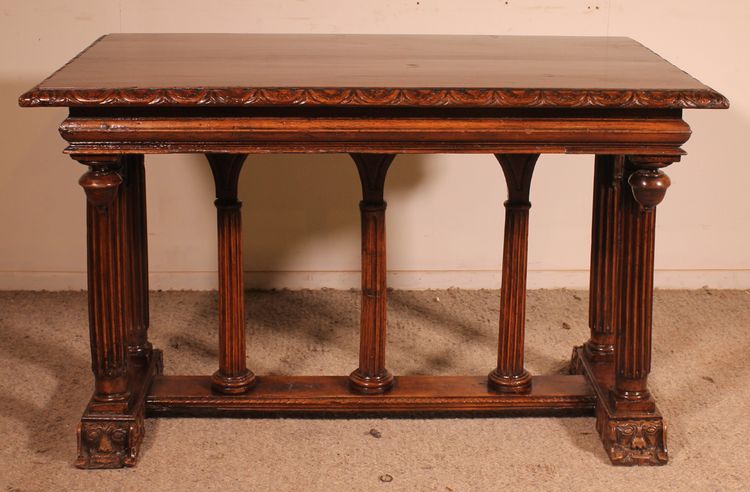 table d'époque renaissance en noyer- 16° siècle