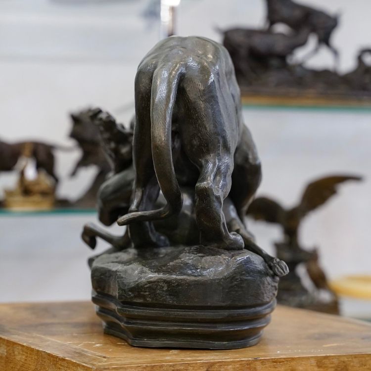 Gruppo in bronzo "Tigre che sorprende un'antilope", Antoine-Louis Barye (1795 - 1875)