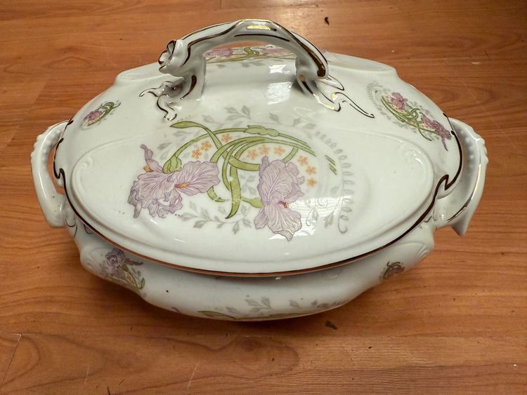 Art Nouveau service