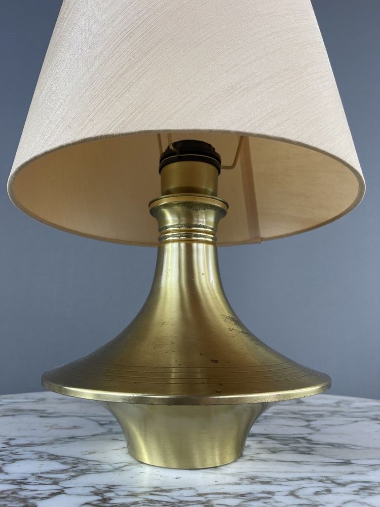 Coppia di lampade in ottone, design modernista, XX secolo