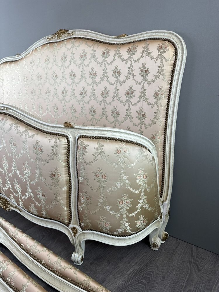Letto in legno, inizio XX secolo