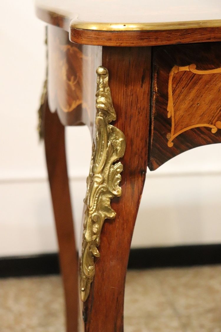 Petit bureau en bois, 20e siècle