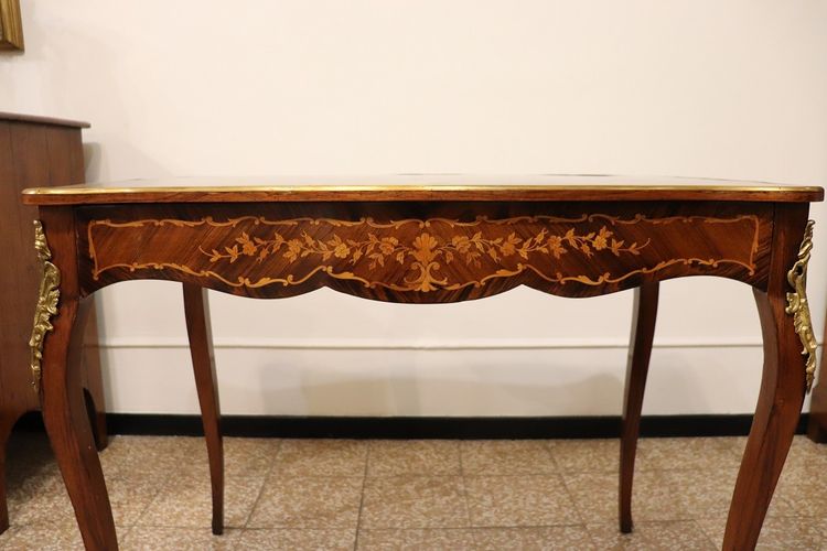 Petit bureau en bois, 20e siècle
