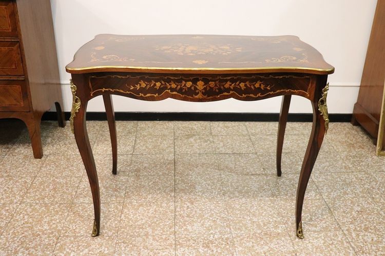 Petit bureau en bois, 20e siècle