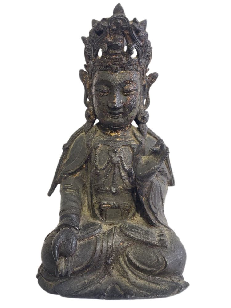 Statua raffigurante Avalikiteshvara seduto a padmasama, periodo Ming (XVII)
