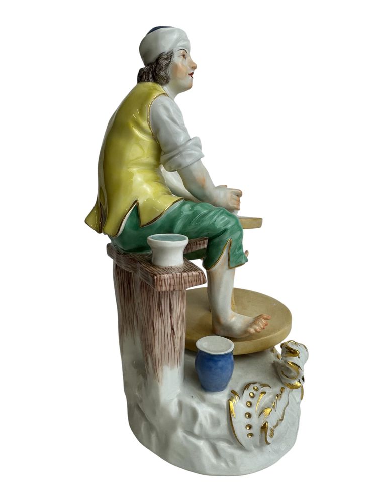Meissen. Porcelain figure Potter from the series of artisans