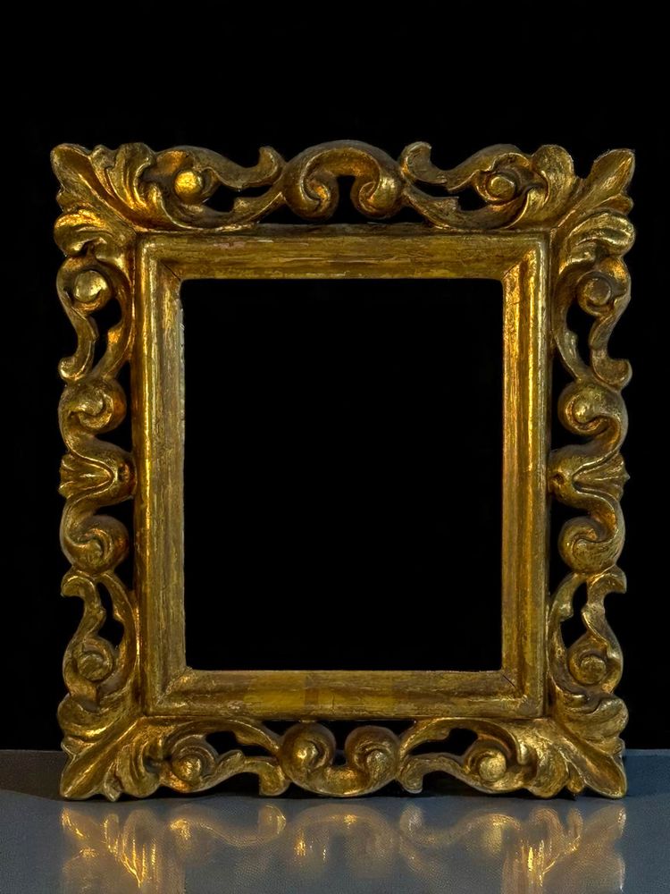 COPPIA DI CORNICI ROCOCÒ ITALIANE DEL XIX SECOLO IN LEGNO DORATO PER DIPINTI 15 CM X 12 CM
