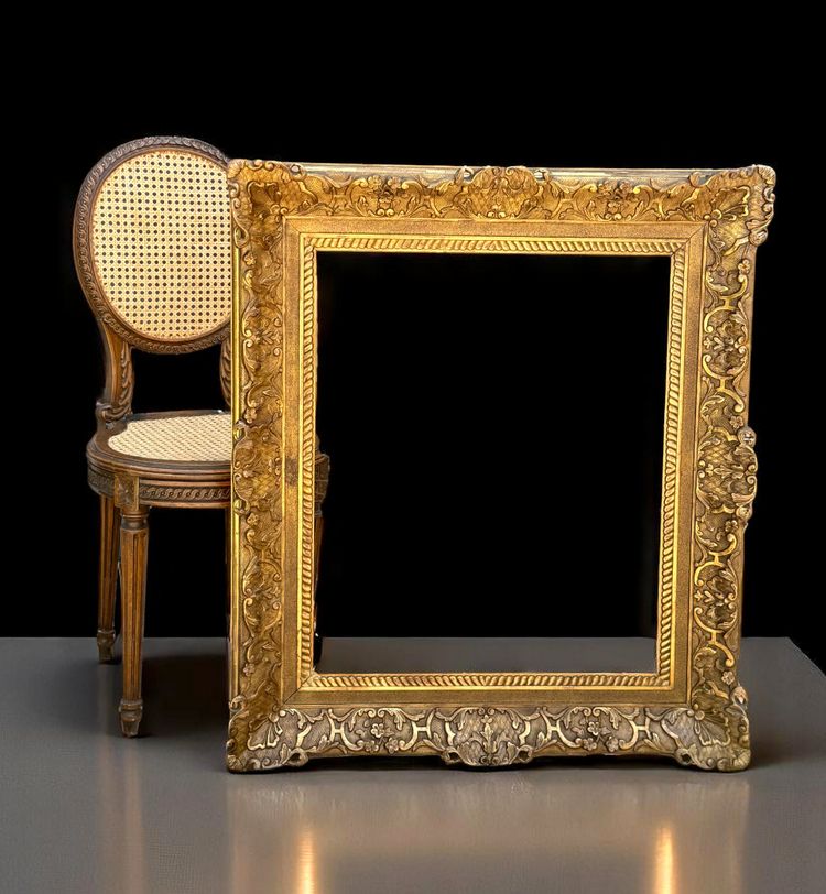 CADRE DU XIXe EN BOIS ET STUC DORÉ ESTAMPILLÉ POUR PEINTURE 67 CM X 56 CM