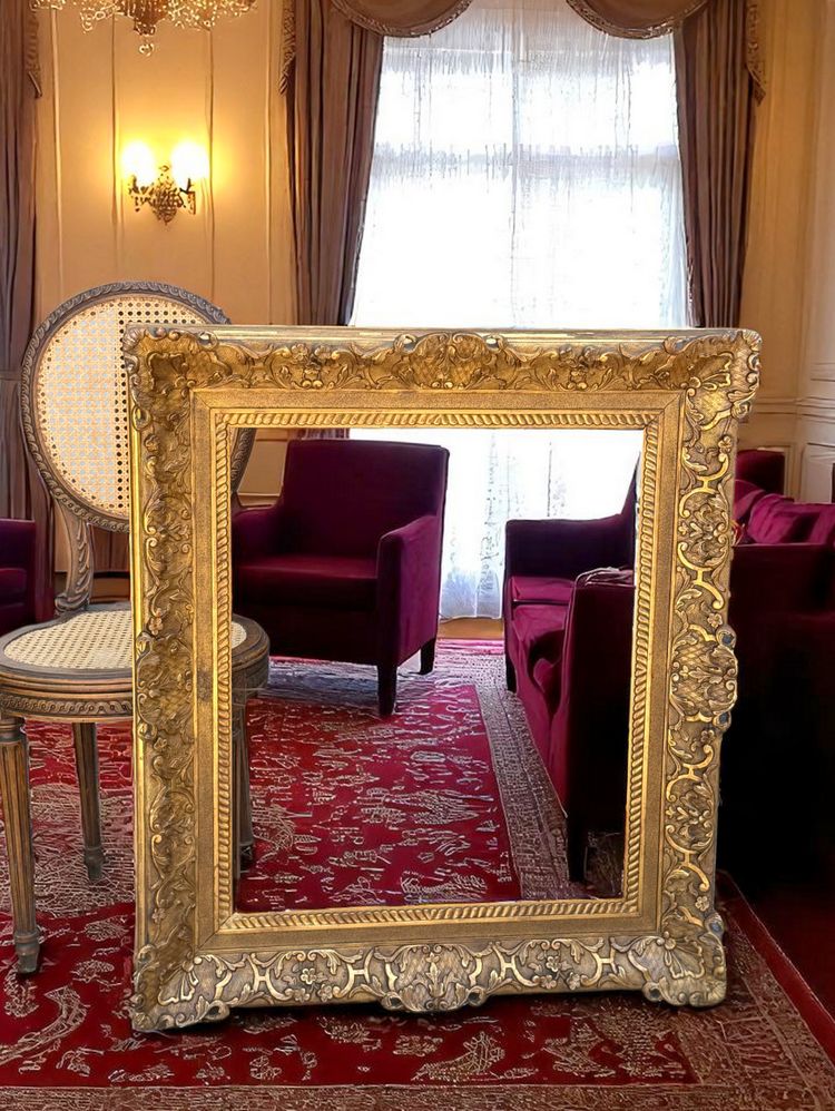 CADRE DU XIXe EN BOIS ET STUC DORÉ ESTAMPILLÉ POUR PEINTURE 67 CM X 56 CM