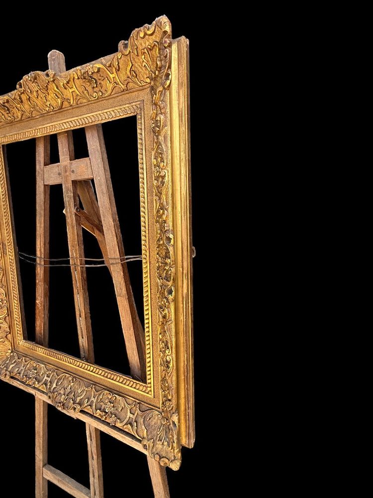 CADRE DU XIXe EN BOIS ET STUC DORÉ ESTAMPILLÉ POUR PEINTURE 67 CM X 56 CM