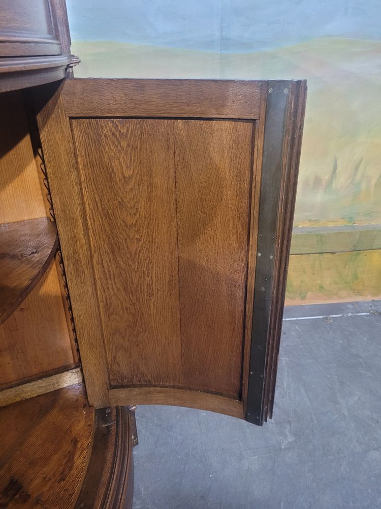Meuble d'angle, encoignure XIX ème en chêne 