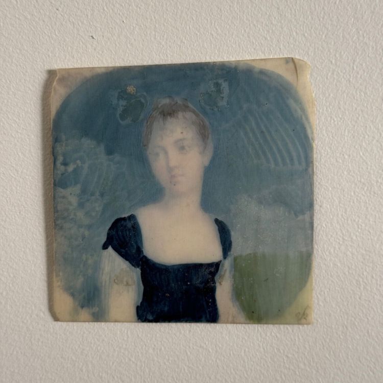 Miniature début XIXe portrait de femme exécuté à la main