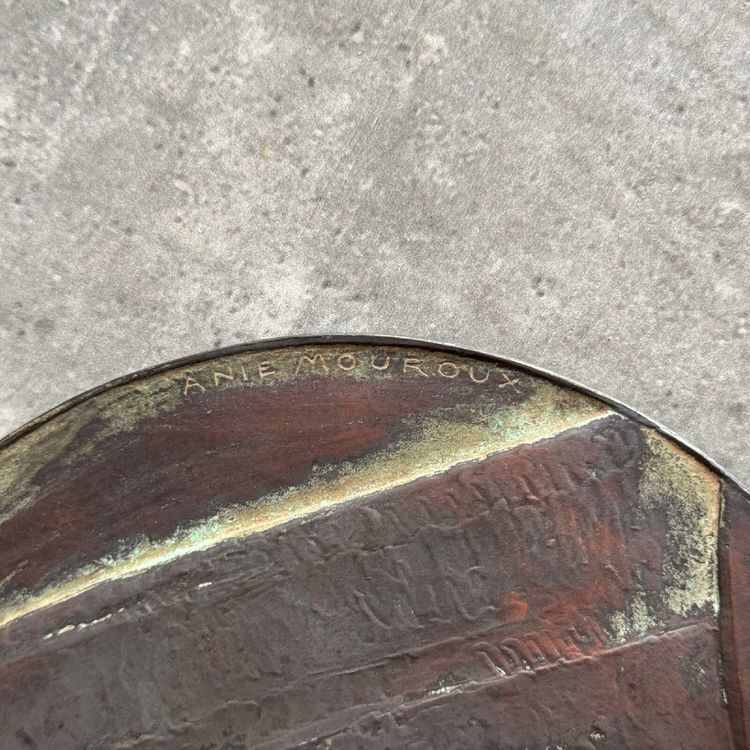 Matrice pour médaille par Anie Mouroux profil de femme à l'Antique