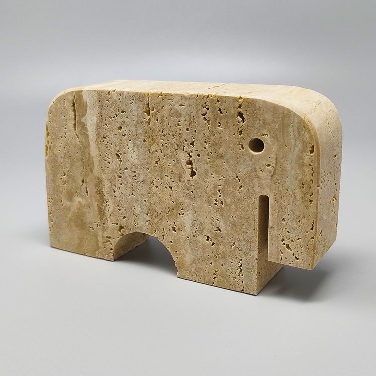 Sculpture originale d'éléphant en travertin des années 1970 par Enzo Mari pour F.lli Mannelli