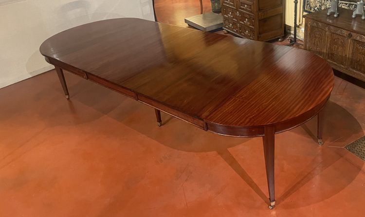 Louis XVI Mahogany Dining Table - 19th Century