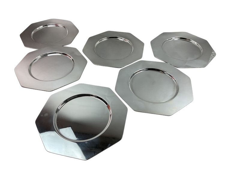 Octagonal presentation seats in silver-plated metal