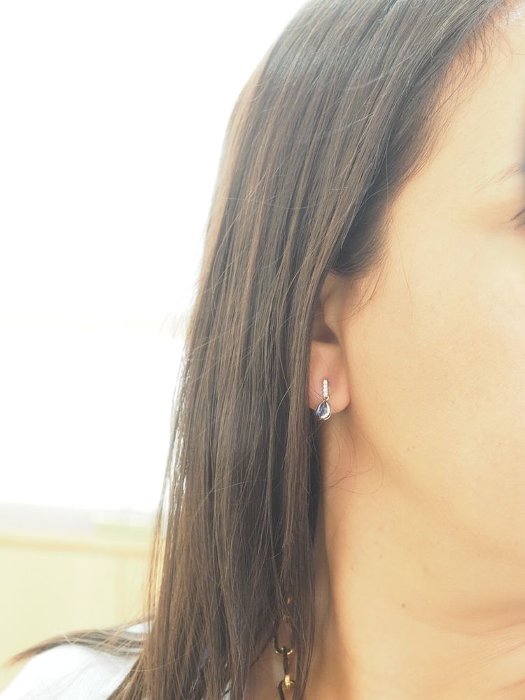 Boucles d'oreilles en or blanc, saphirs et diamants
