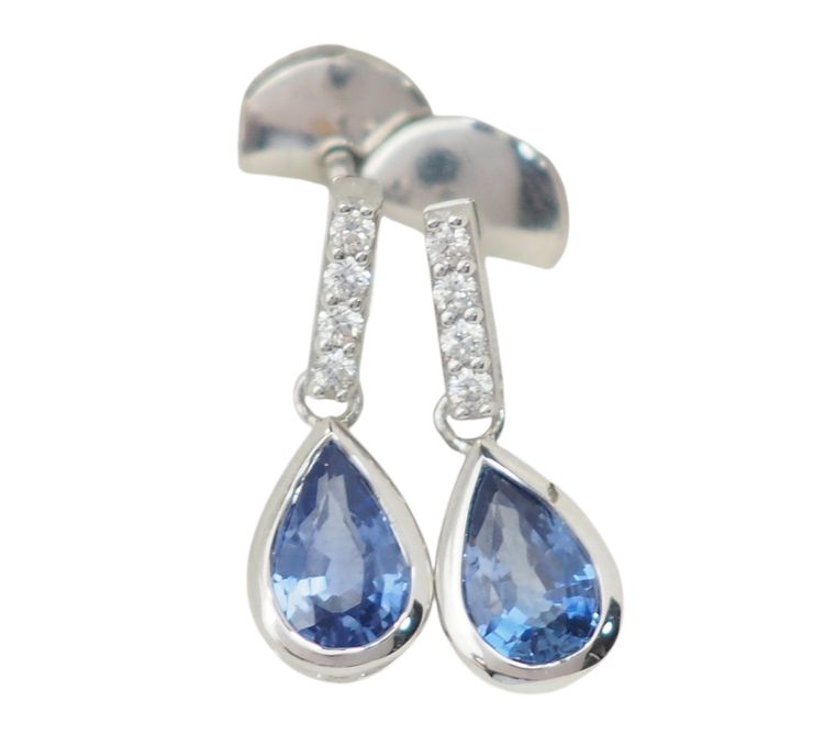 Boucles d'oreilles en or blanc, saphirs et diamants