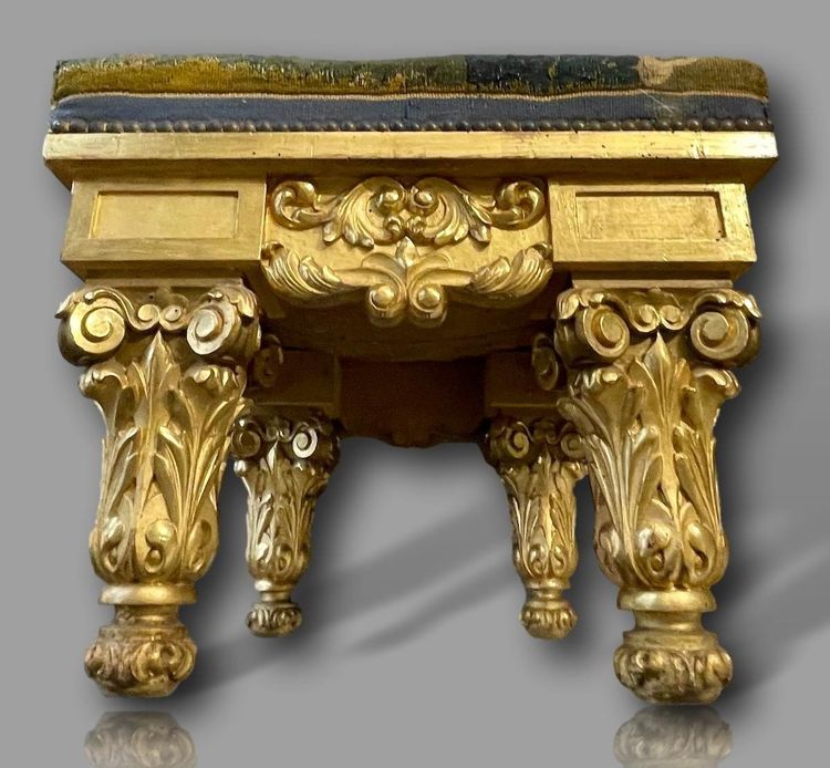 Importante Banquette Louis XIII – Bois Massif Doré, Tapisserie D’aubusson 17e Siècle