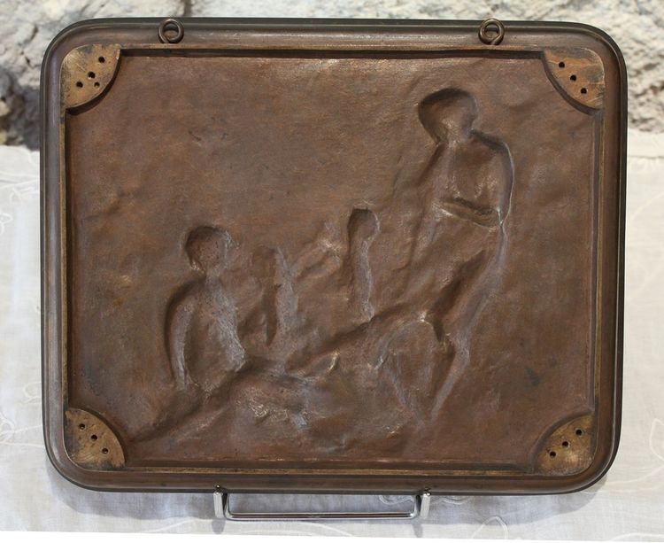 Grande placca in bronzo con scena satirica secondo Clodion, Thiébaut Frères XIX secolo