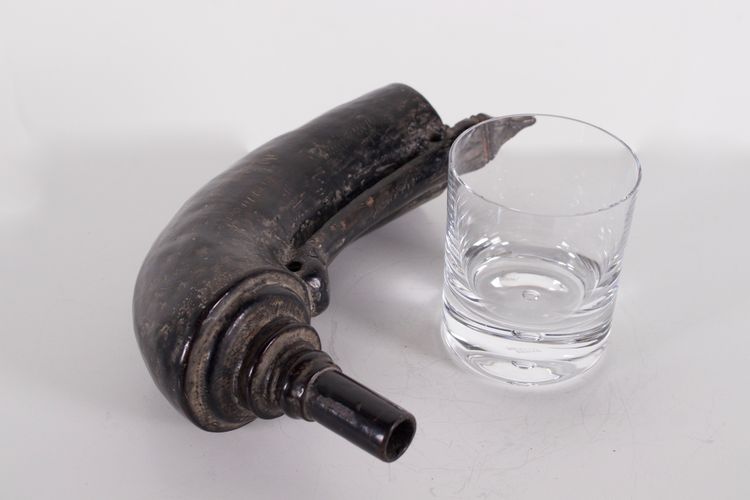 Poire à Poudre, Bornéo, 19ème siècle.