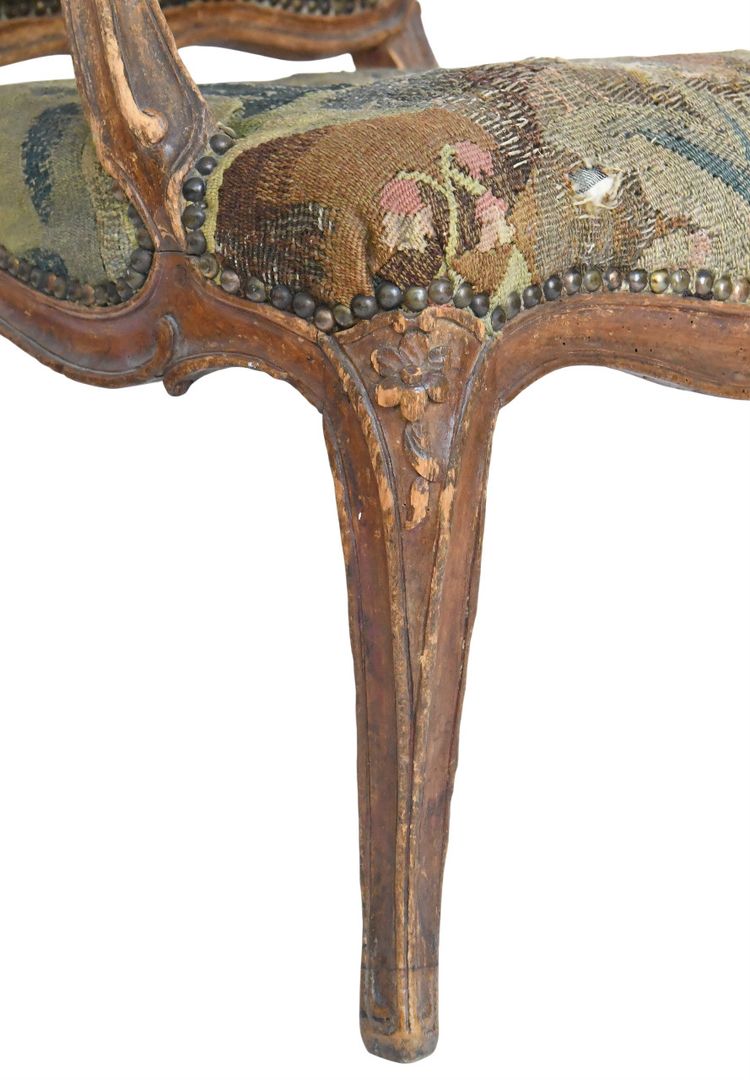 Poltrona cabriolet in stile Luigi XV con timbro MDLP di Martin Delaporte (morto nel 1756)