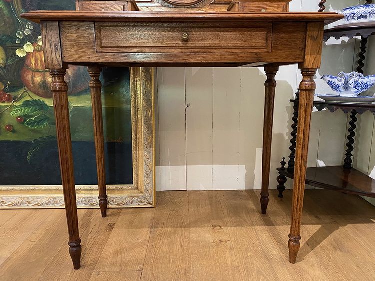 Coiffeuse de style Louis XVI début XXe