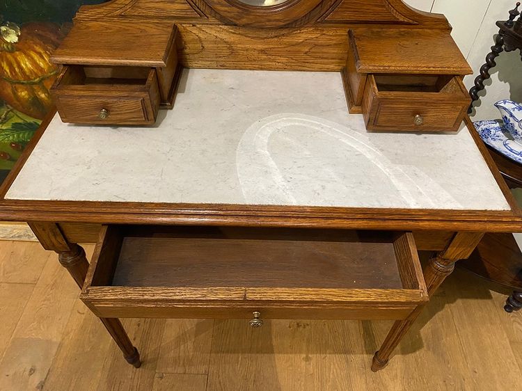 Coiffeuse de style Louis XVI début XXe