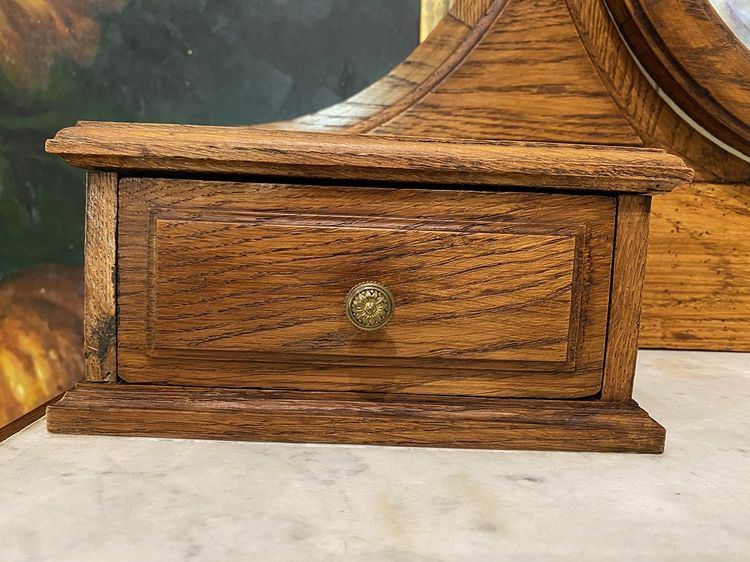 Coiffeuse de style Louis XVI début XXe