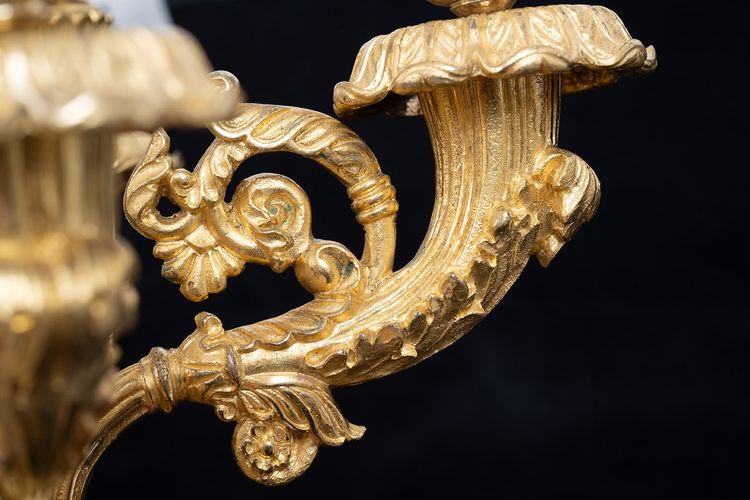 Coppia di candelabri dei primi del XIX secolo.