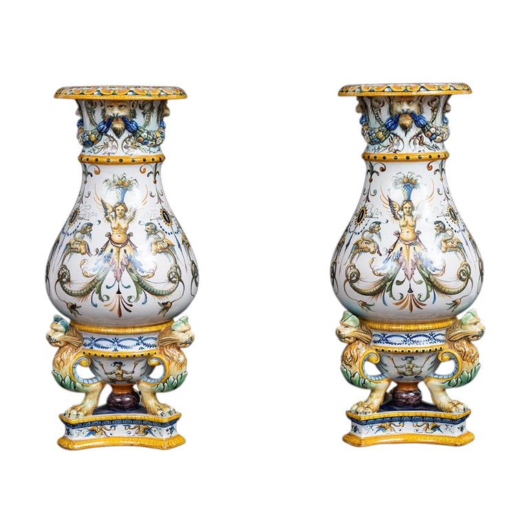 Paire de vases anciens signés "Ginori" 19ème siècle.