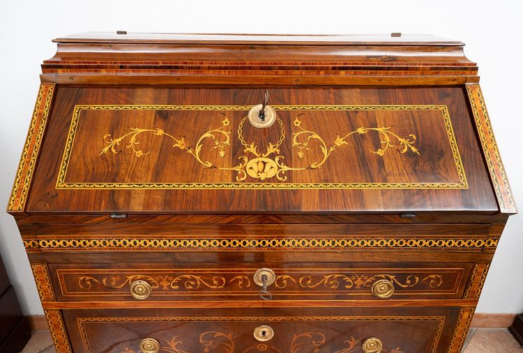 Bureau ancienne Louis XVI, Lombardie (Italie) 18siècle.