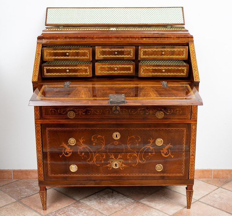 Bureau ancienne Louis XVI, Lombardie (Italie) 18siècle.