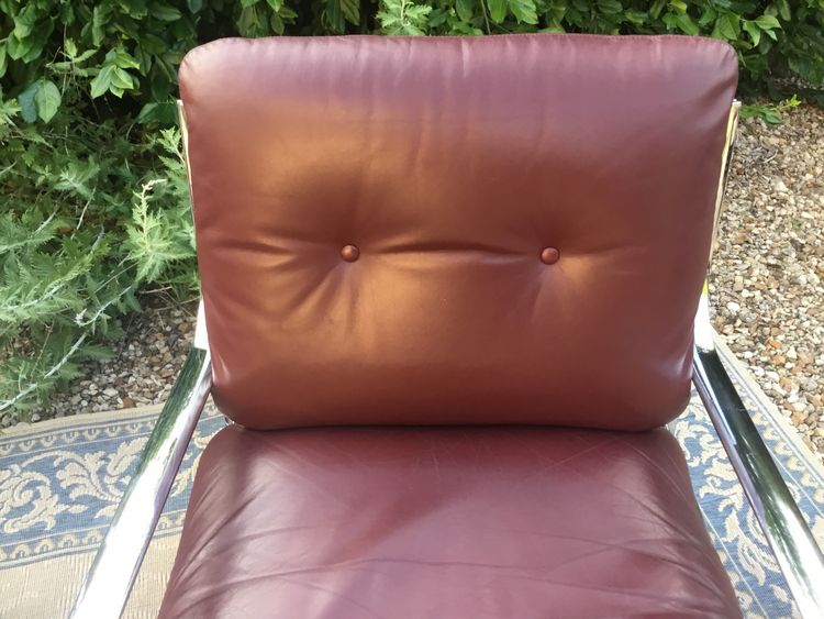 Pair of armchairs 70