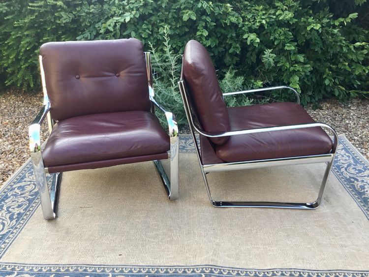 Pair of armchairs 70