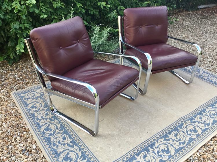 Pair of armchairs 70