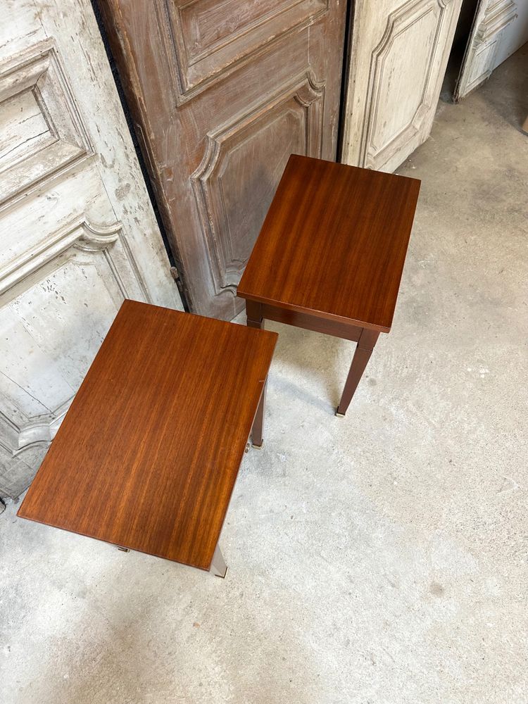 Paire de chevets formant bouts de canapé Louis XVI
