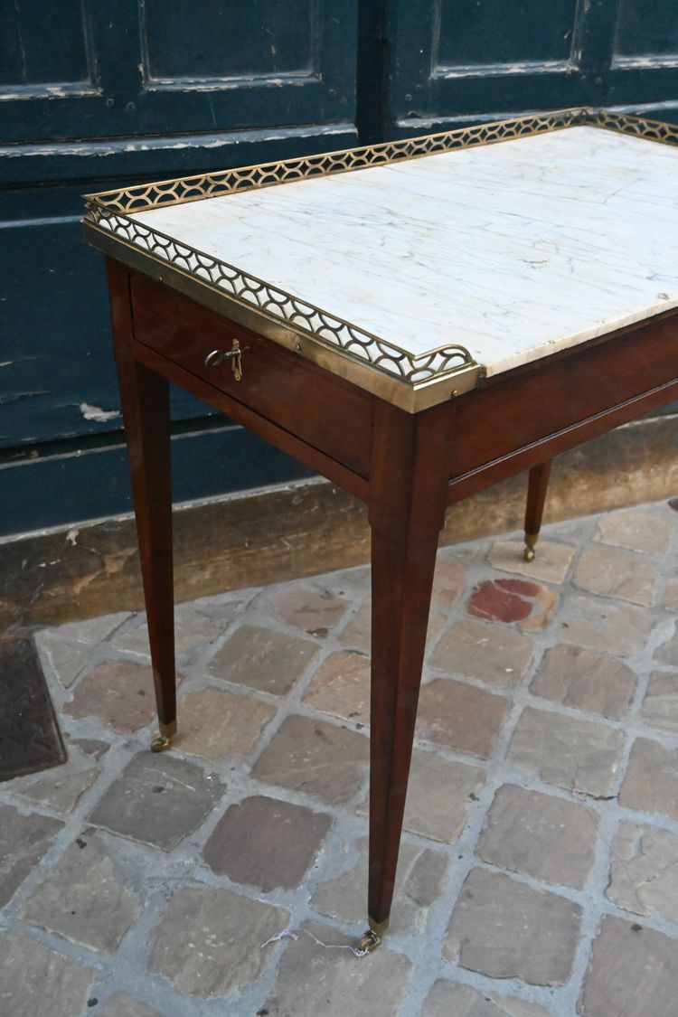 Table de salon en acajou estampillée de Georges Jacob , du XVIII