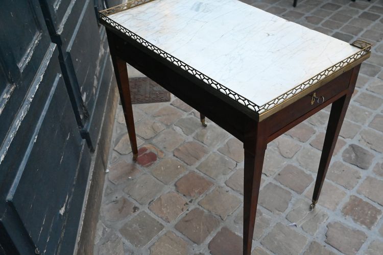 Table de salon en acajou estampillée de Georges Jacob , du XVIII