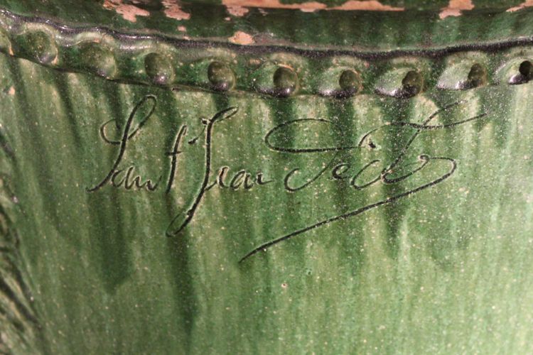  Pair of vases from Saint-Jean de Fos