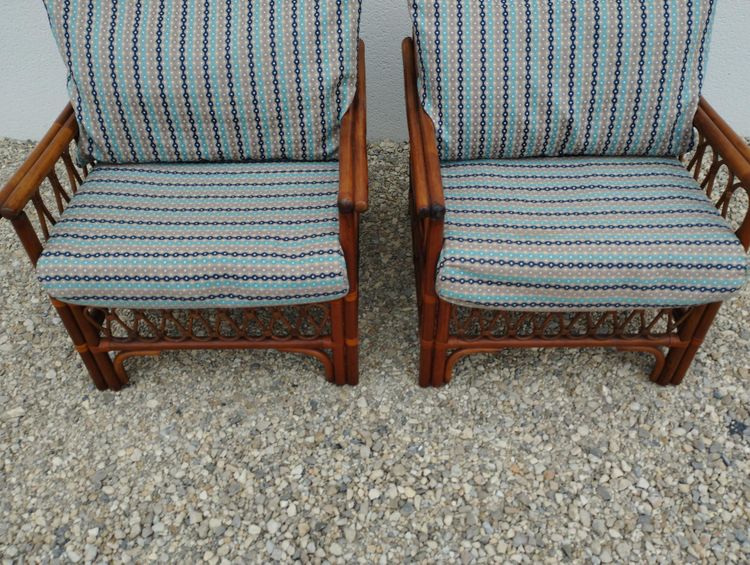 Coppia di poltrone, due, 2 poltrone vintage in rattan con seduta imbottita