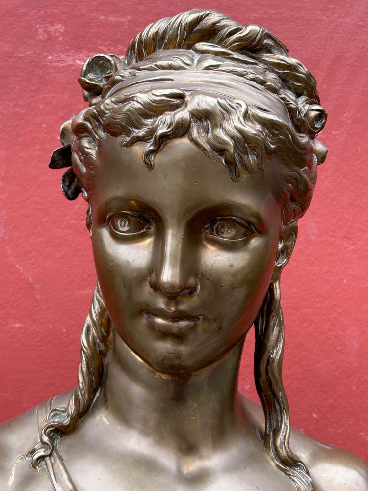 Henry étienne Dumaige ( 1830-1888) Imponente busto in bronzo di giovane donna H 59 cm